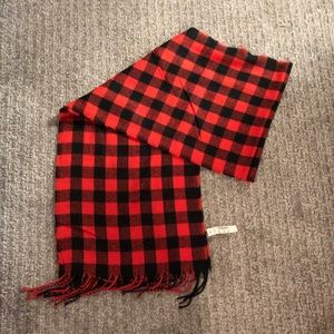 J. Crew Accessories - New with tags! JCrew Classic Plaid Scarf. J. Crew Accessories - New with tags! JCrew Classic Plaid Scarf.